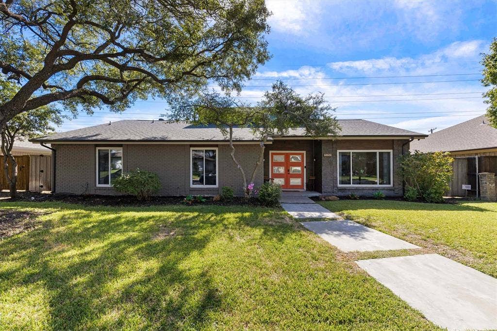 6822 Saint Anne Street, Dallas, TX 75248 6822 Saint Anne Street, Dallas, TX 75248