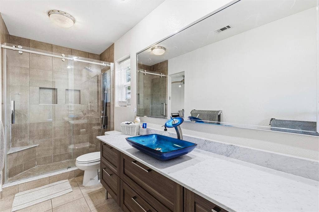 6822 Saint Anne Street, Dallas, TX 75248 6822 Saint Anne Street, Dallas, TX 75248