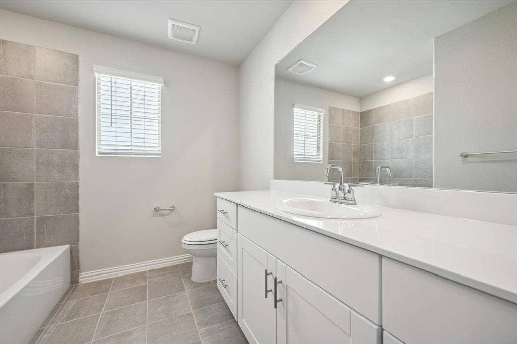 916 Tulip Trail, Lavon, TX 75166