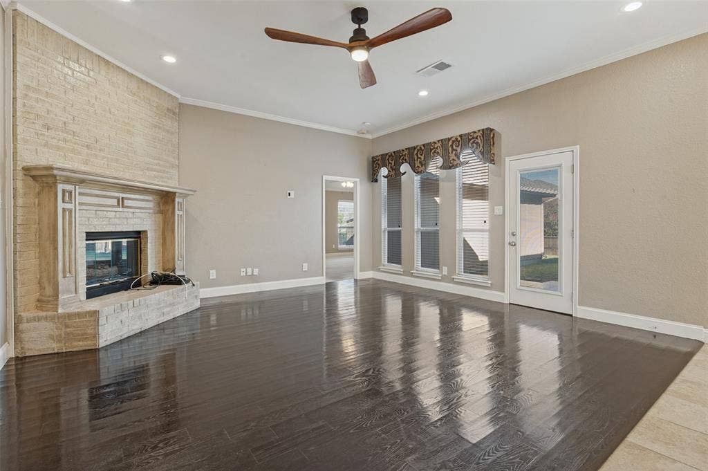 509 Teresa Court, DeSoto, TX 75115