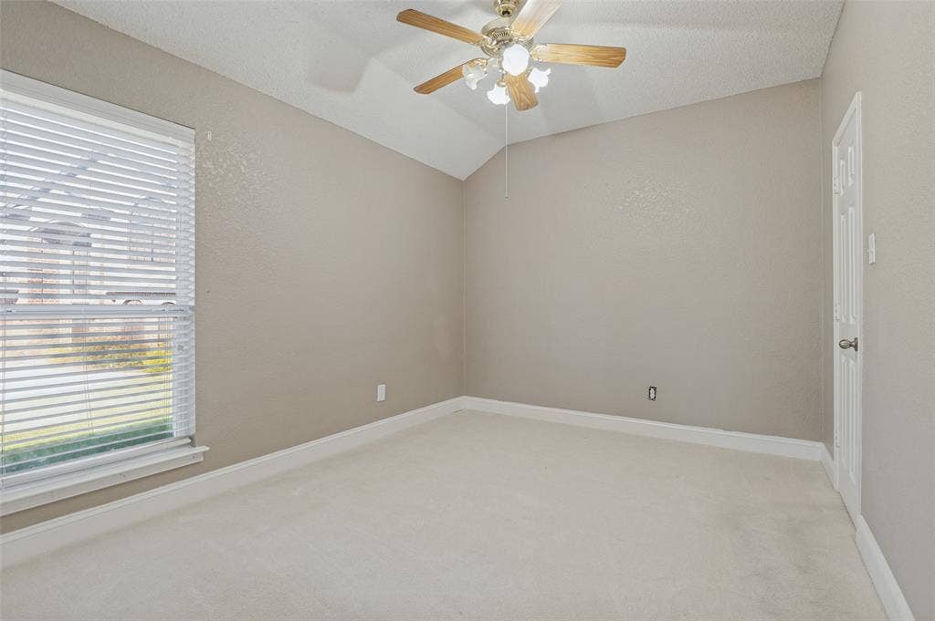 509 Teresa Court, DeSoto, TX 75115