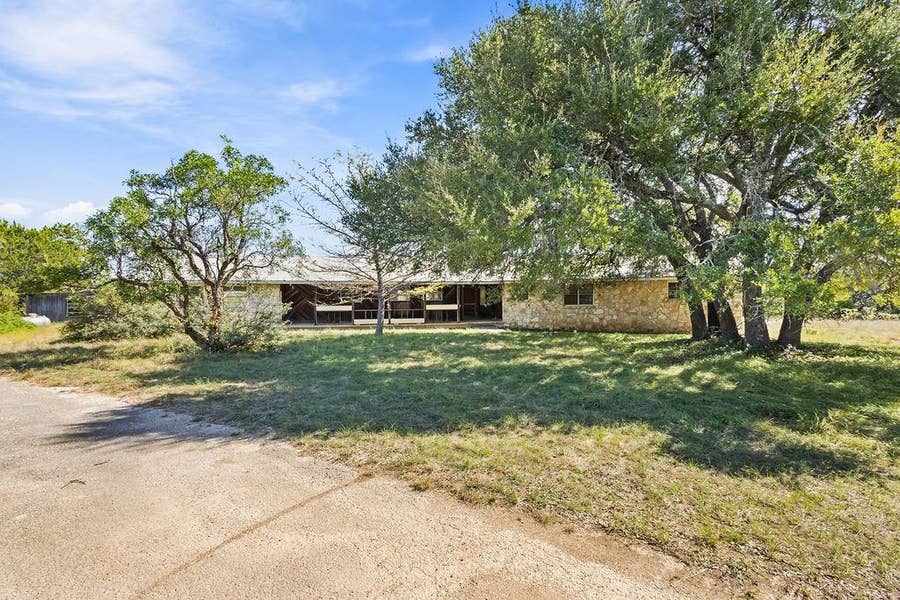 Property photo for 117 Sisterdale Road, Boerne, TX