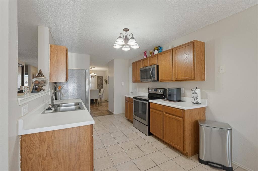 1228 Candler Drive, Lancaster, TX 75134