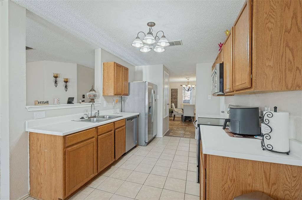 1228 Candler Drive, Lancaster, TX 75134