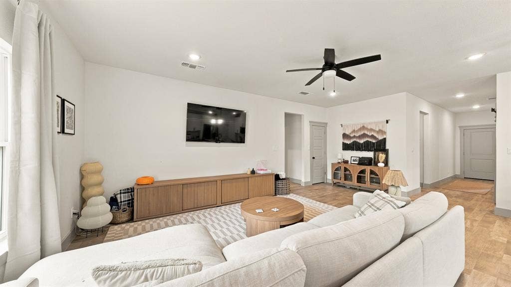 2306 Pedernales Court, Granbury, TX 76048 2306 Pedernales Court, Granbury, TX 76048