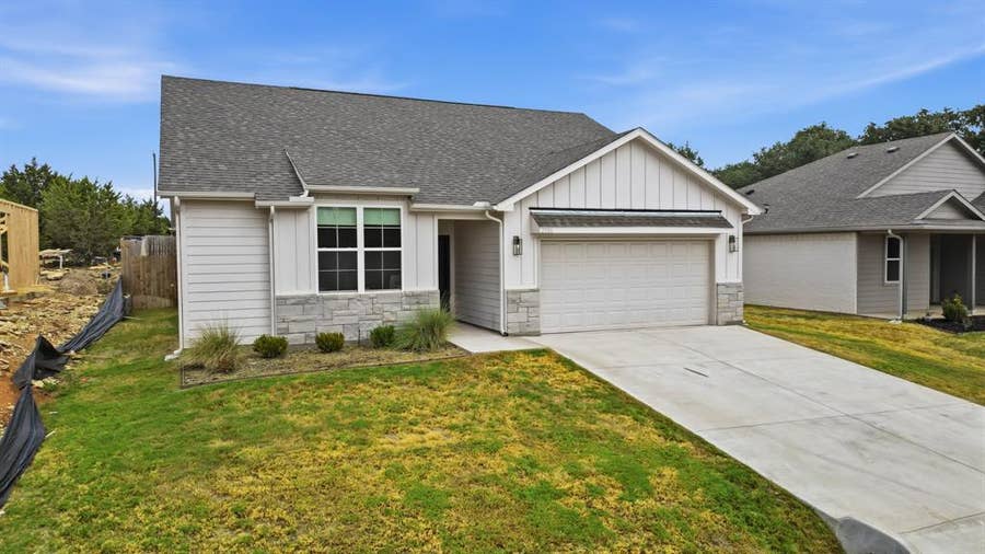 Property photo for 2306 Pedernales Court, Granbury, TX