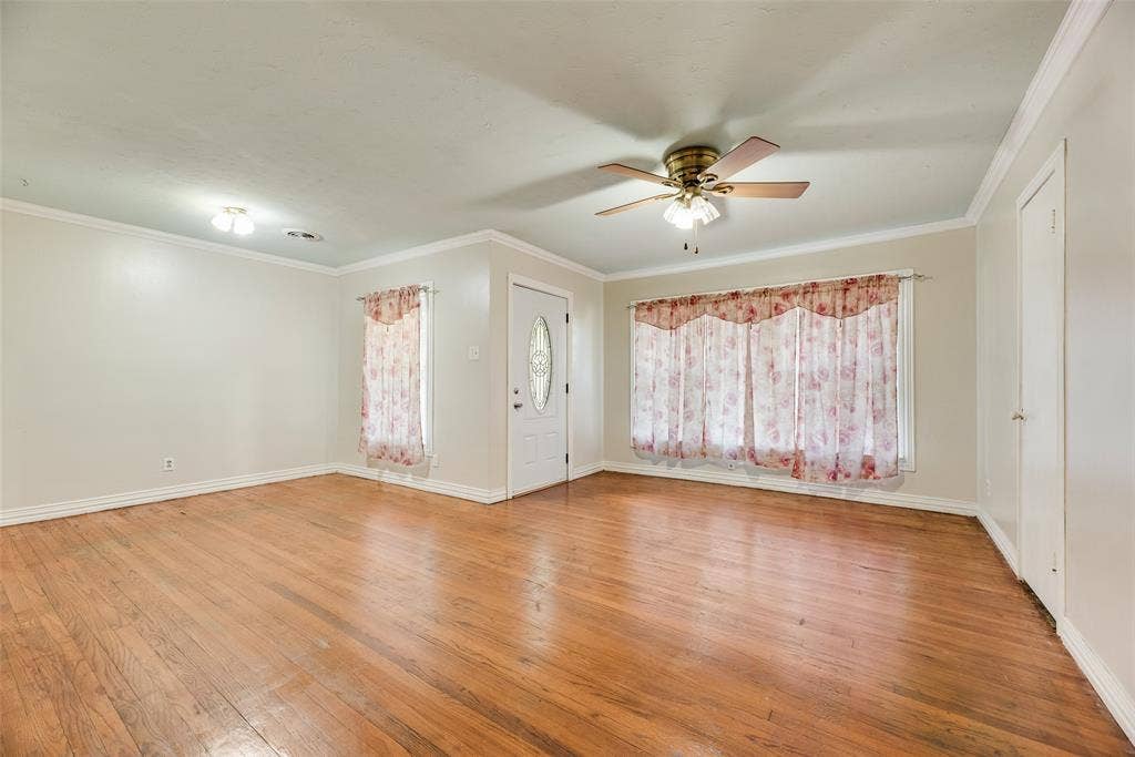 1572 Gillette Circle, Dallas, TX 75217 1572 Gillette Circle, Dallas, TX 75217