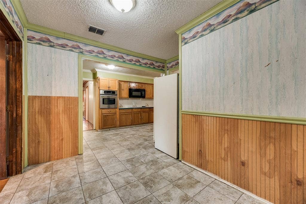 1572 Gillette Circle, Dallas, TX 75217 1572 Gillette Circle, Dallas, TX 75217