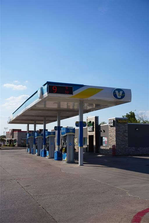 1200 W Moore Avenue, Terrell, TX 75160