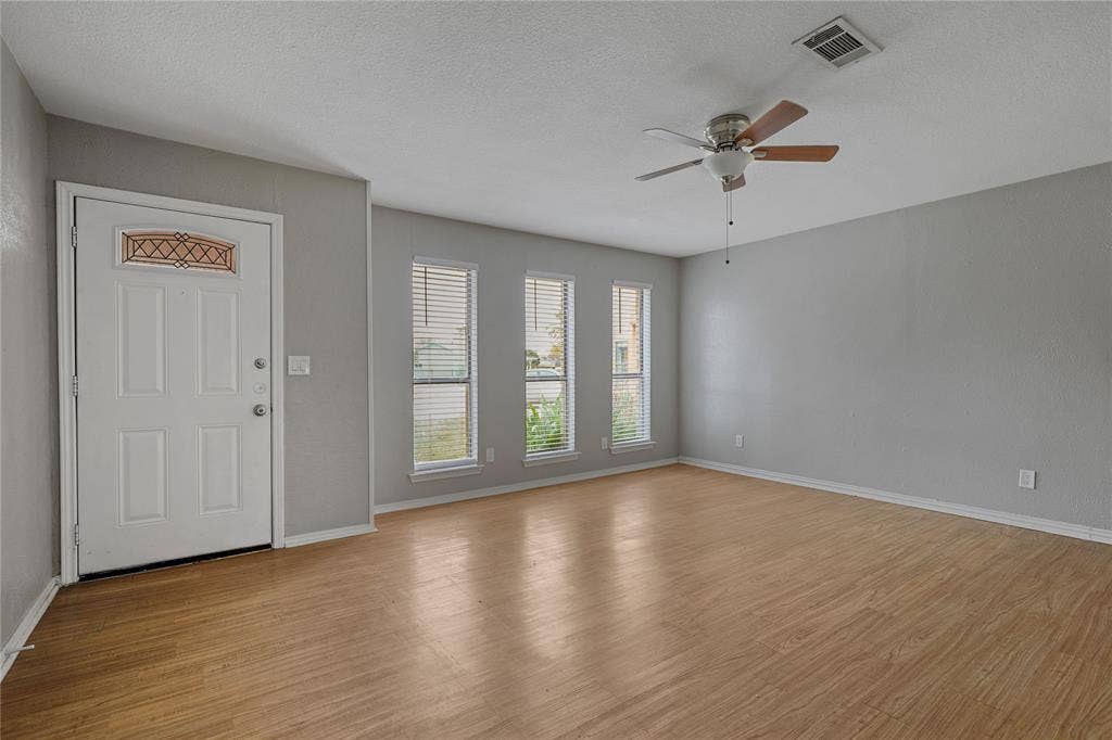 1414 White Way, McKinney, TX 75069 1414 White Way, McKinney, TX 75069
