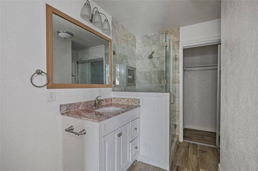 1414 White Way, McKinney, TX 75069 1414 White Way, McKinney, TX 75069