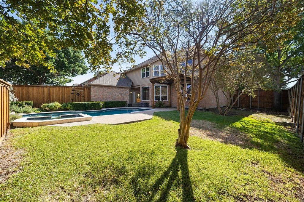 4537 Jenkins Drive, Plano, TX 75024 large yard