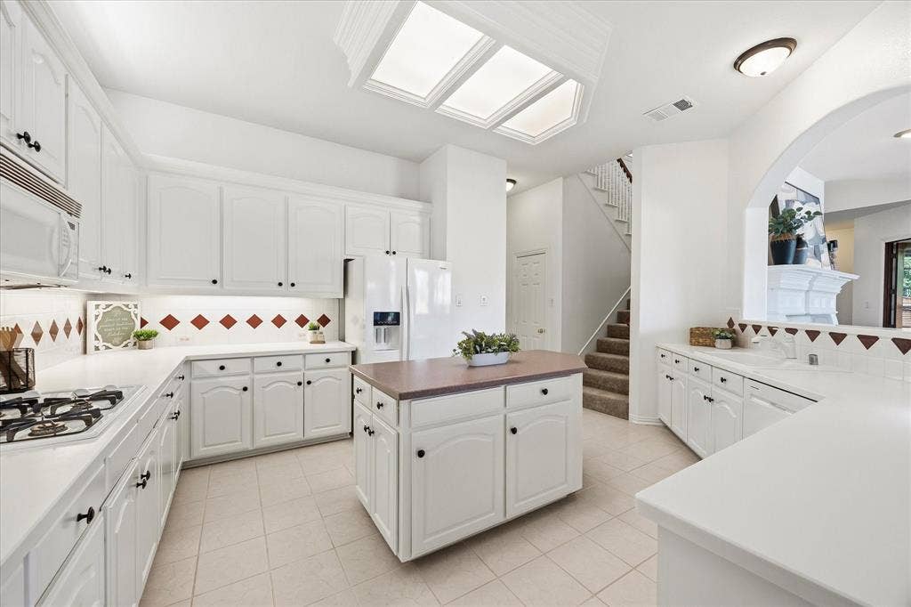 4537 Jenkins Drive, Plano, TX 75024 4537 Jenkins Drive, Plano, TX 75024