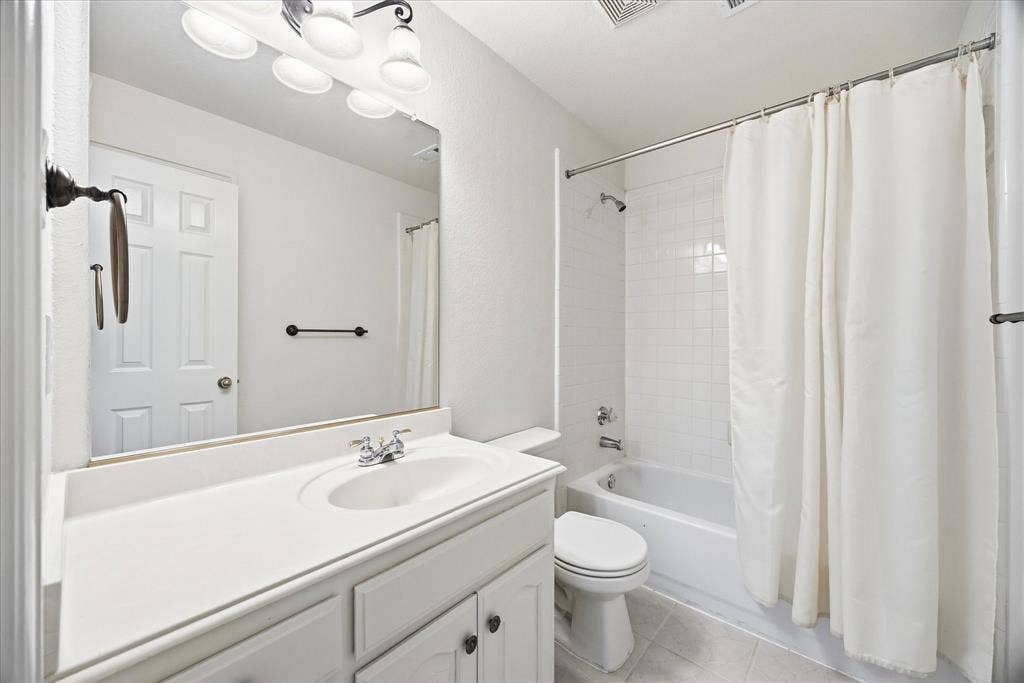4537 Jenkins Drive, Plano, TX 75024 4537 Jenkins Drive, Plano, TX 75024