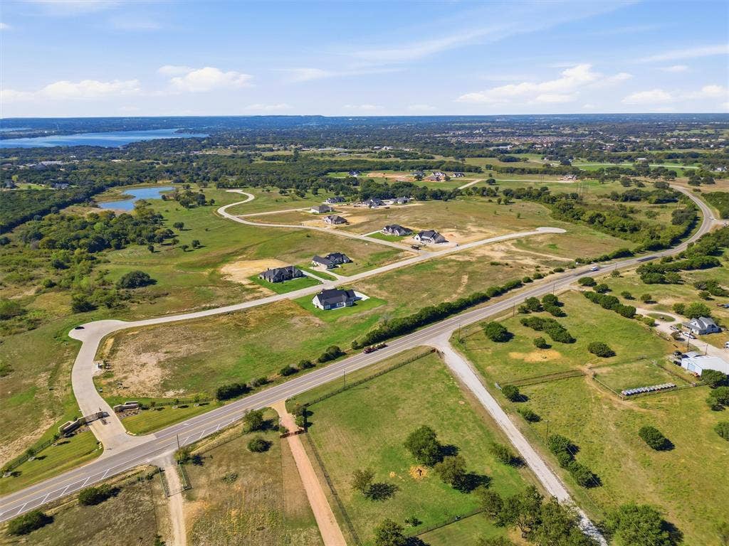 2031 Lindale Lane, Granbury, TX 76049 2031 Lindale Lane, Granbury, TX 76049