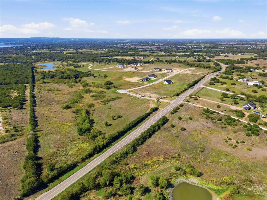 2031 Lindale Lane, Granbury, TX 76049 2031 Lindale Lane, Granbury, TX 76049