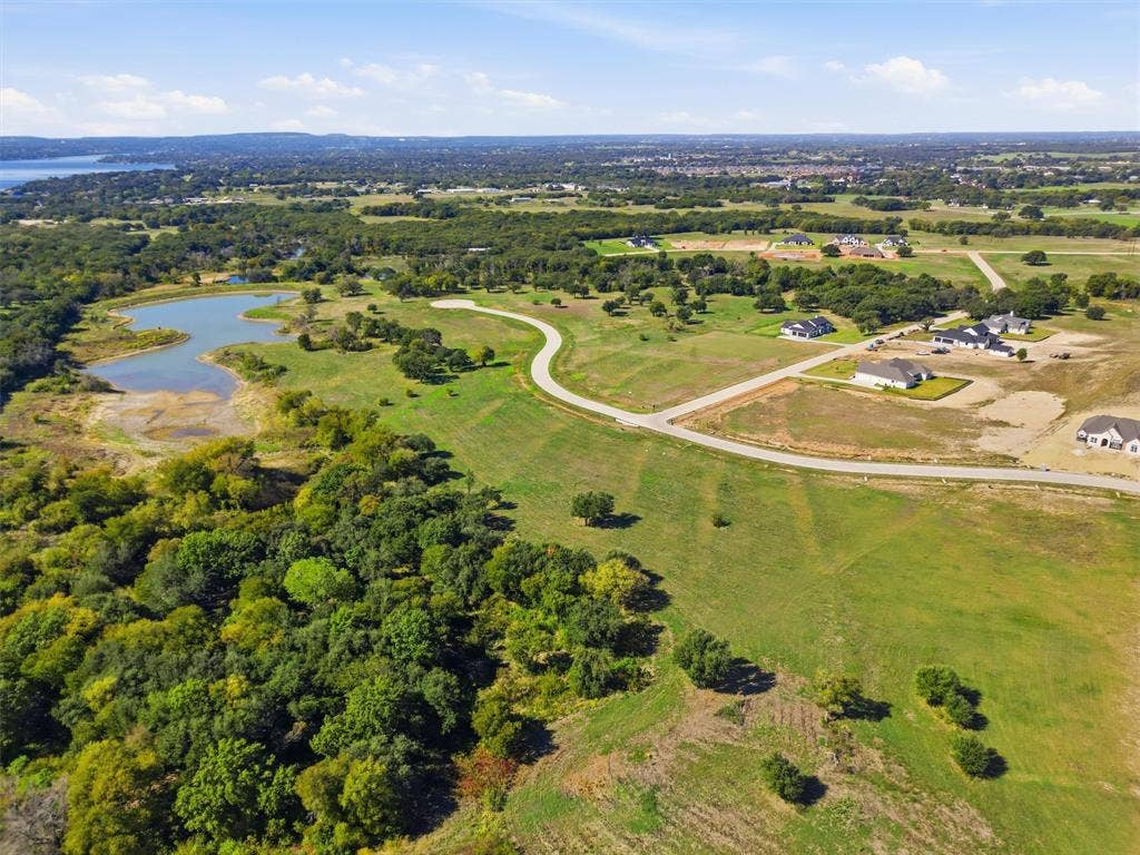 2031 Lindale Lane, Granbury, TX 76049 2031 Lindale Lane, Granbury, TX 76049