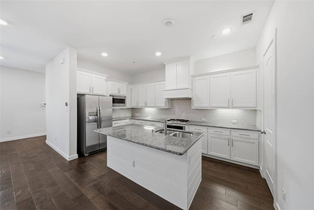 7383 Switchgrass Road, Frisco, TX 75033 7383 Switchgrass Road, Frisco, TX 75033