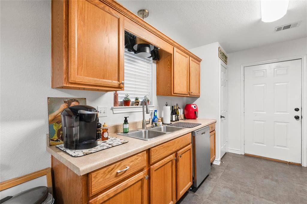 341 Bay Court, Gun Barrel City, TX 75156 341 Bay Court, Gun Barrel City, TX 75156