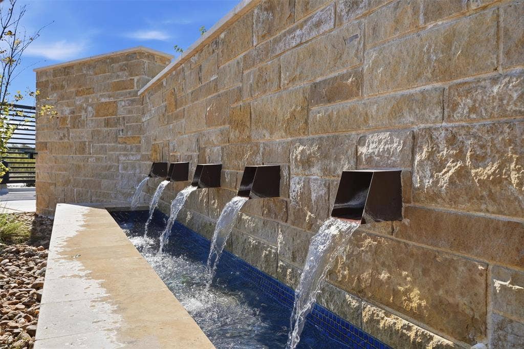 1019 Ranch Vista Road, Granbury, TX 76049