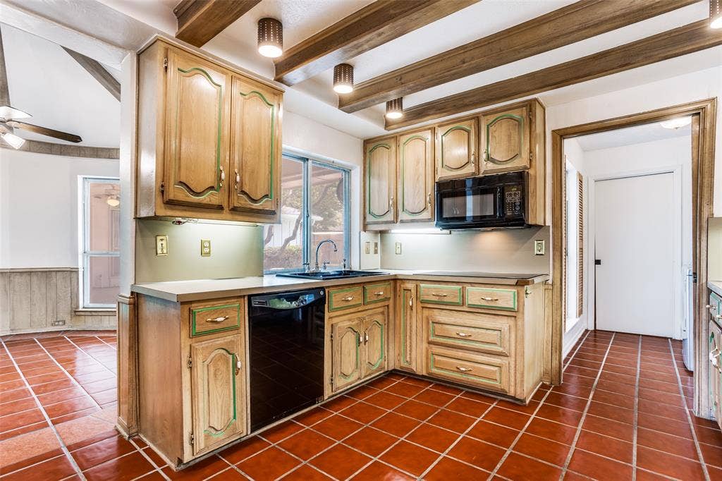 1137 Mill Springs, Richardson, TX 75080 1137 Mill Springs, Richardson, TX 75080