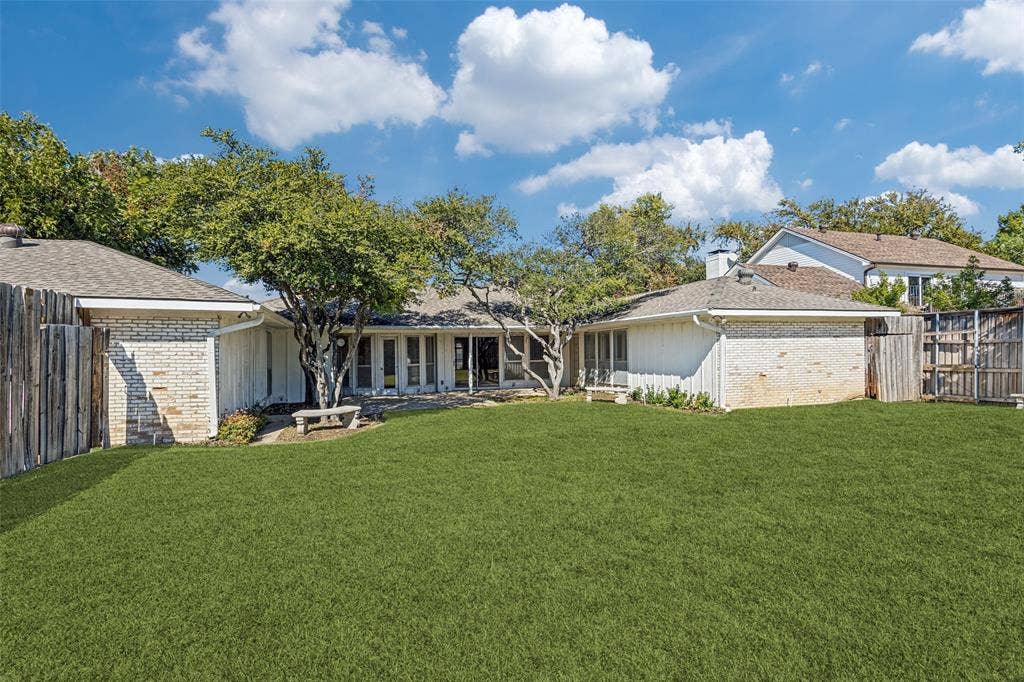1137 Mill Springs, Richardson, TX 75080 1137 Mill Springs, Richardson, TX 75080