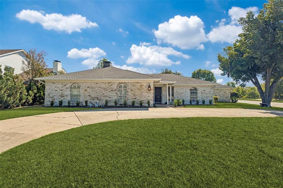 Property photo for 1137 Mill Springs, Richardson, TX
