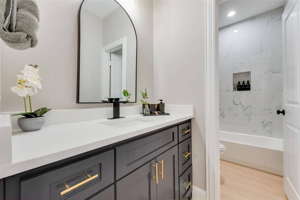529 Pebblecreek Drive, Garland, TX 75040