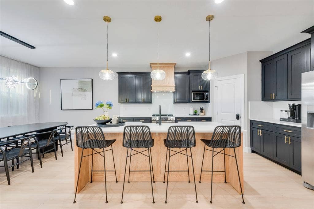 529 Pebblecreek Drive, Garland, TX 75040