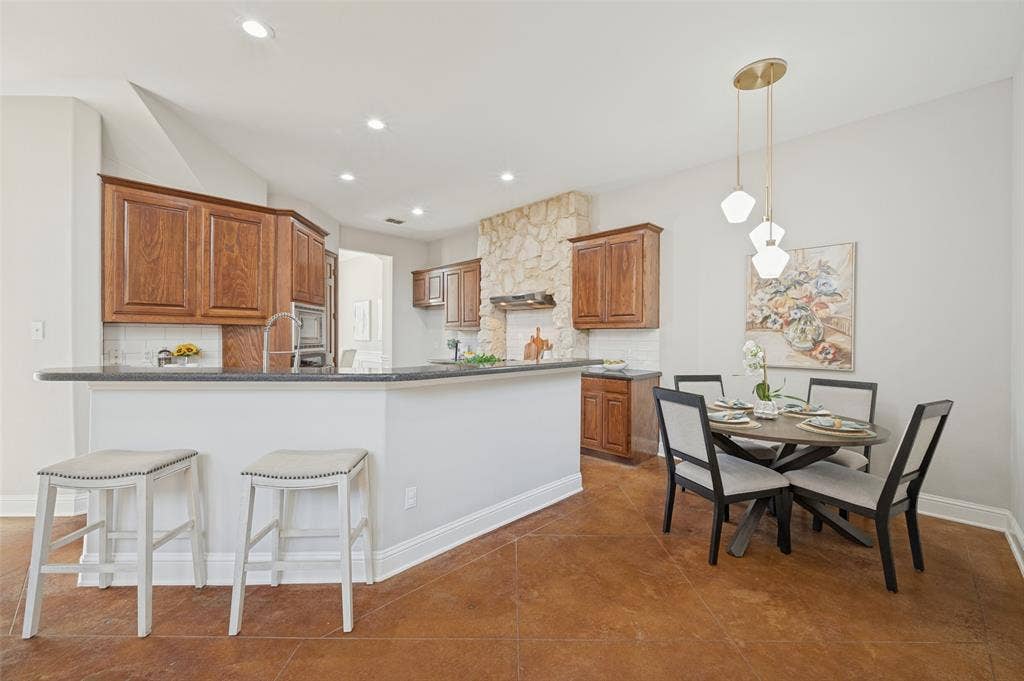 6513 Riveredge Drive, Plano, TX 75024