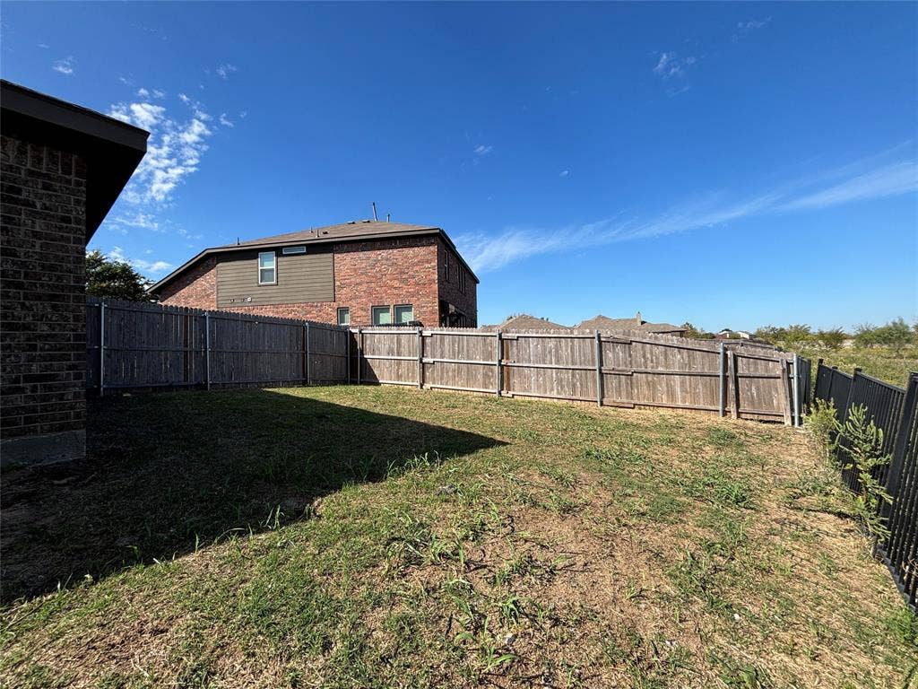 5200 Prairie Rose Drive, Forney, TX 75126 5200 Prairie Rose Drive, Forney, TX 75126