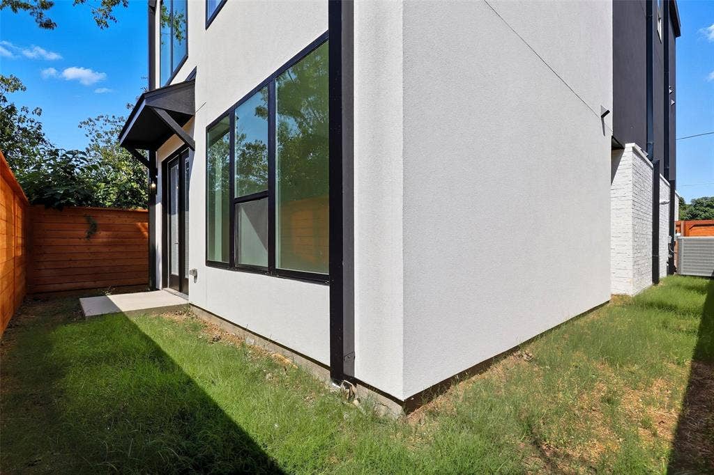 1906 Leath Street, Dallas, TX 75212