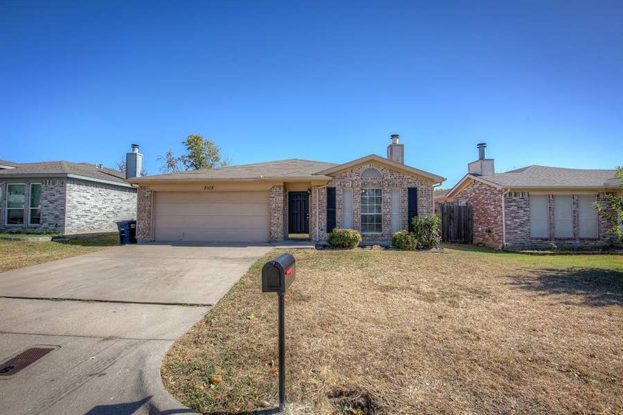 Property photo for 8108 Spruce Valley Drive, Fort Worth, TX