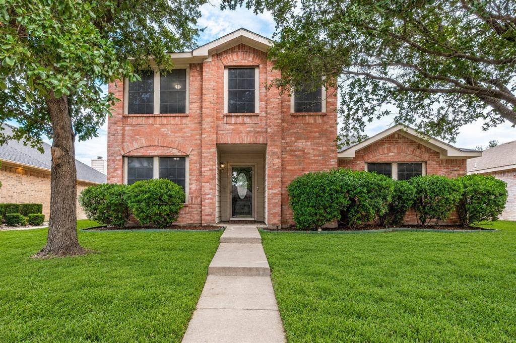 2551 Friendway Lane, Dallas, TX 75237 2551 Friendway Lane, Dallas, TX 75237