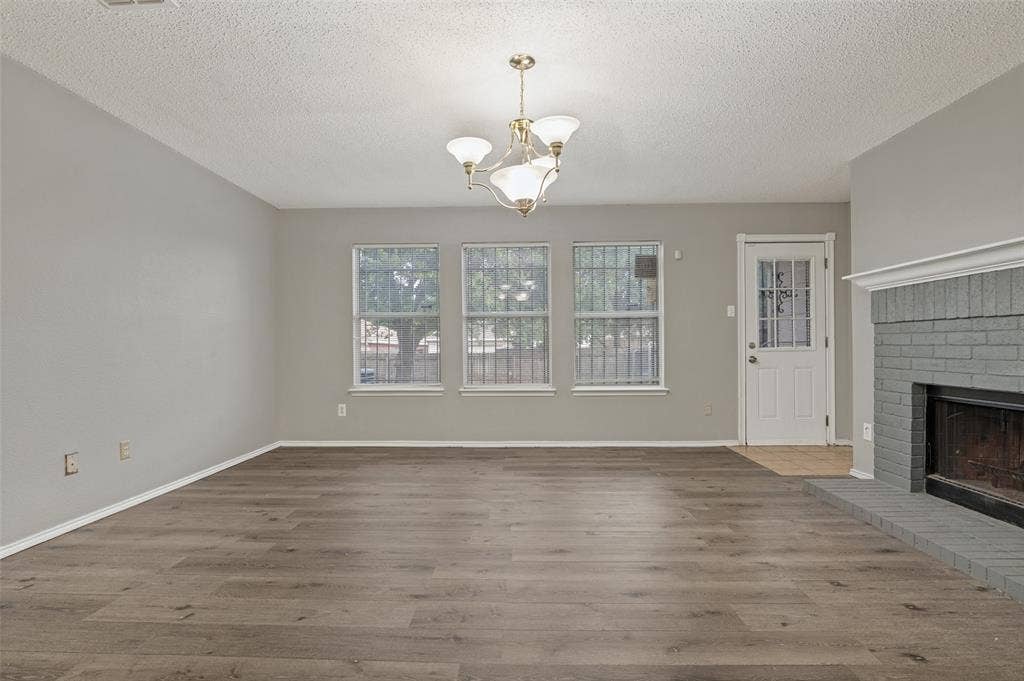 2551 Friendway Lane, Dallas, TX 75237 2551 Friendway Lane, Dallas, TX 75237