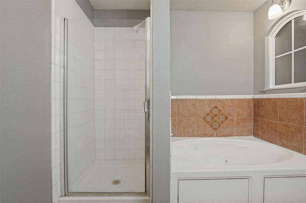 2551 Friendway Lane, Dallas, TX 75237 2551 Friendway Lane, Dallas, TX 75237