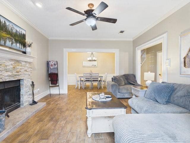 815 Lucas Drive, Athens, TX 75751