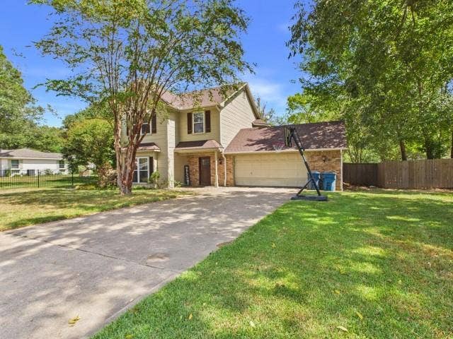 815 Lucas Drive, Athens, TX 75751