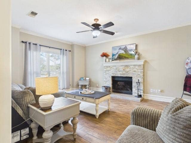 815 Lucas Drive, Athens, TX 75751