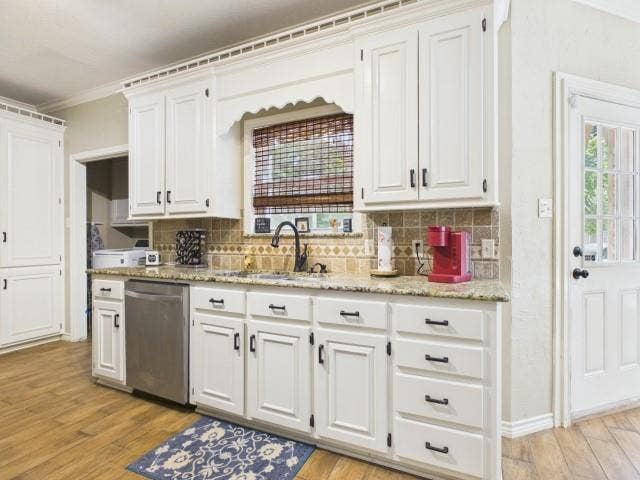 815 Lucas Drive, Athens, TX 75751