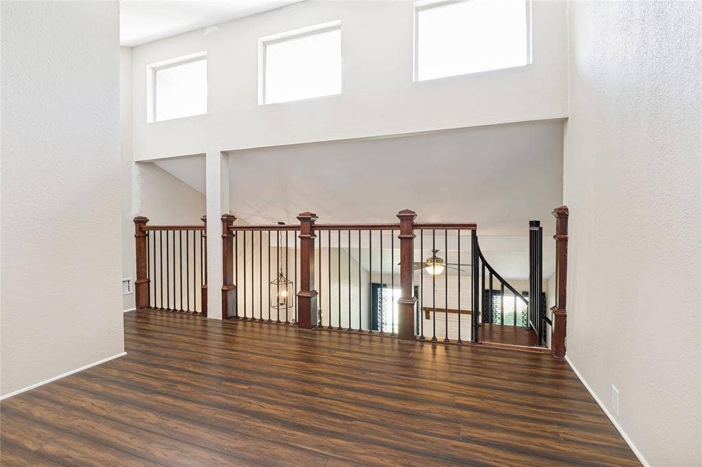 2702 Duval Drive, Dallas, TX 75211