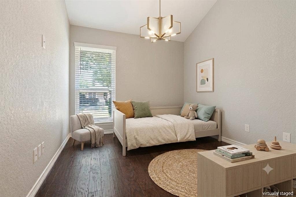2702 Duval Drive, Dallas, TX 75211