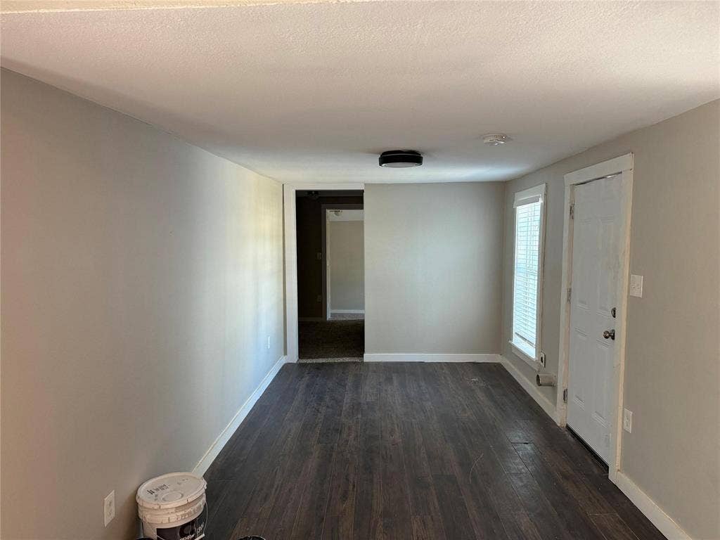 2781 Locust Avenue, Dallas, TX 75216