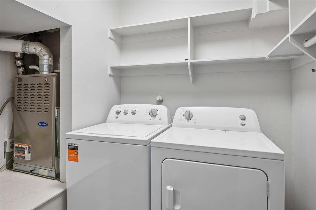 215 N Winnetka Avenue, Dallas, TX 75208