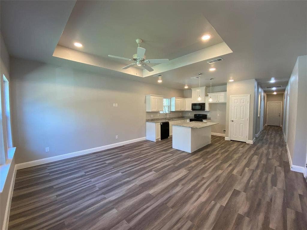 2221 Langford Street, Greenville, TX 75401