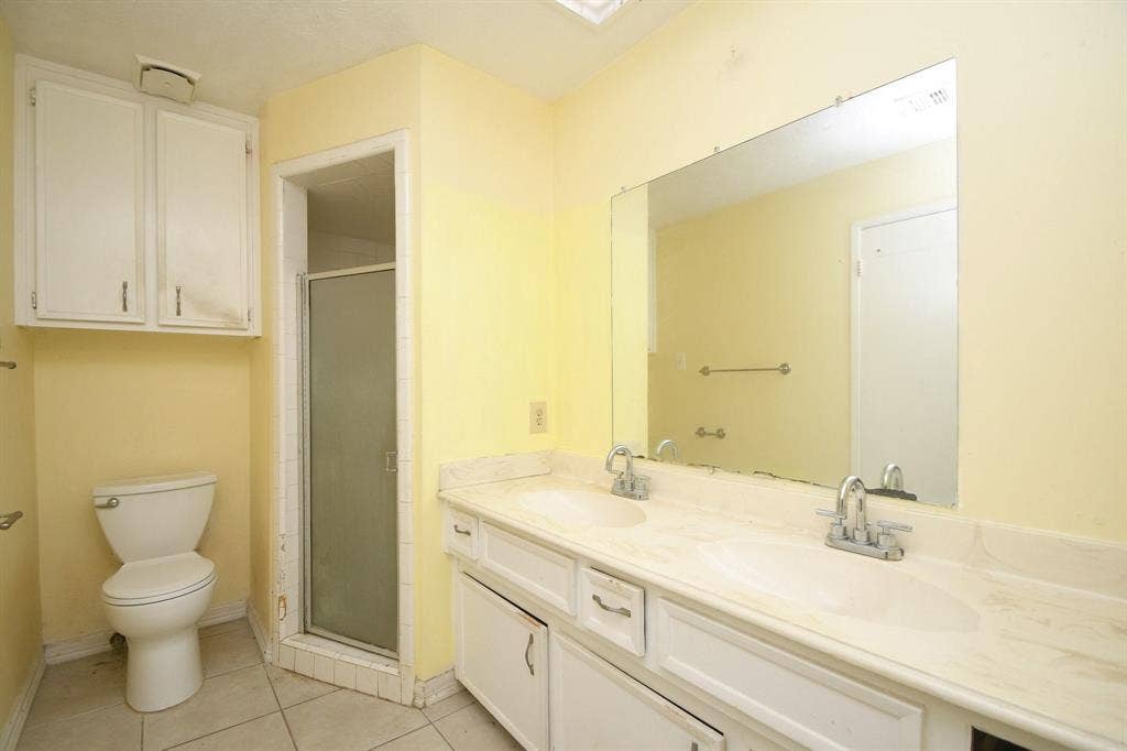 11111 Sageknight Drive, Houston, TX 77089
