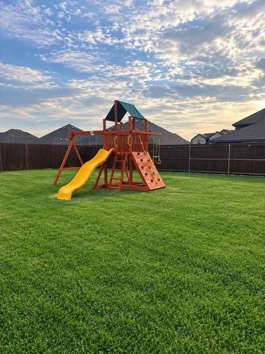 301 Delaford Drive, Forney, TX 75126 Wide-open backyard with endless room to play, garden, or entertain.