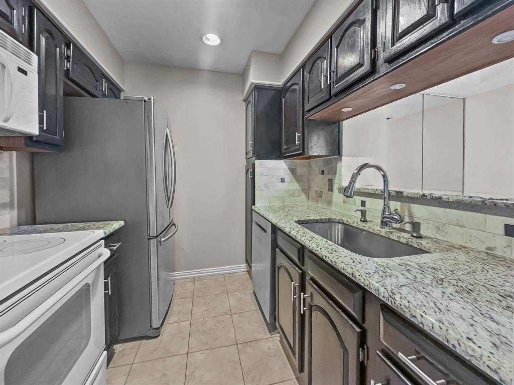 5100 Verde Valley Lane, #277, Dallas, TX 75254 5100 Verde Valley Lane, #277, Dallas, TX 75254