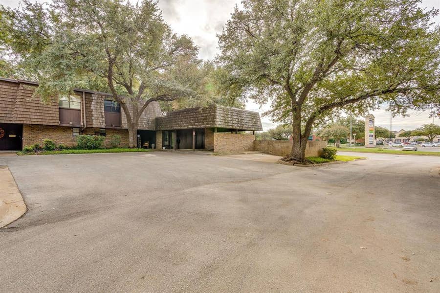 Property photo for 3025 Hulen Court, Fort Worth, TX