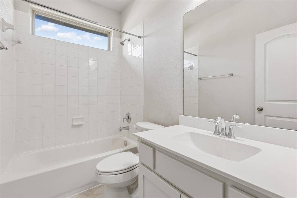 15501 Governors Island Way, Prosper, TX 75078 Private Bathroom for Spare Bedroom or Home Office